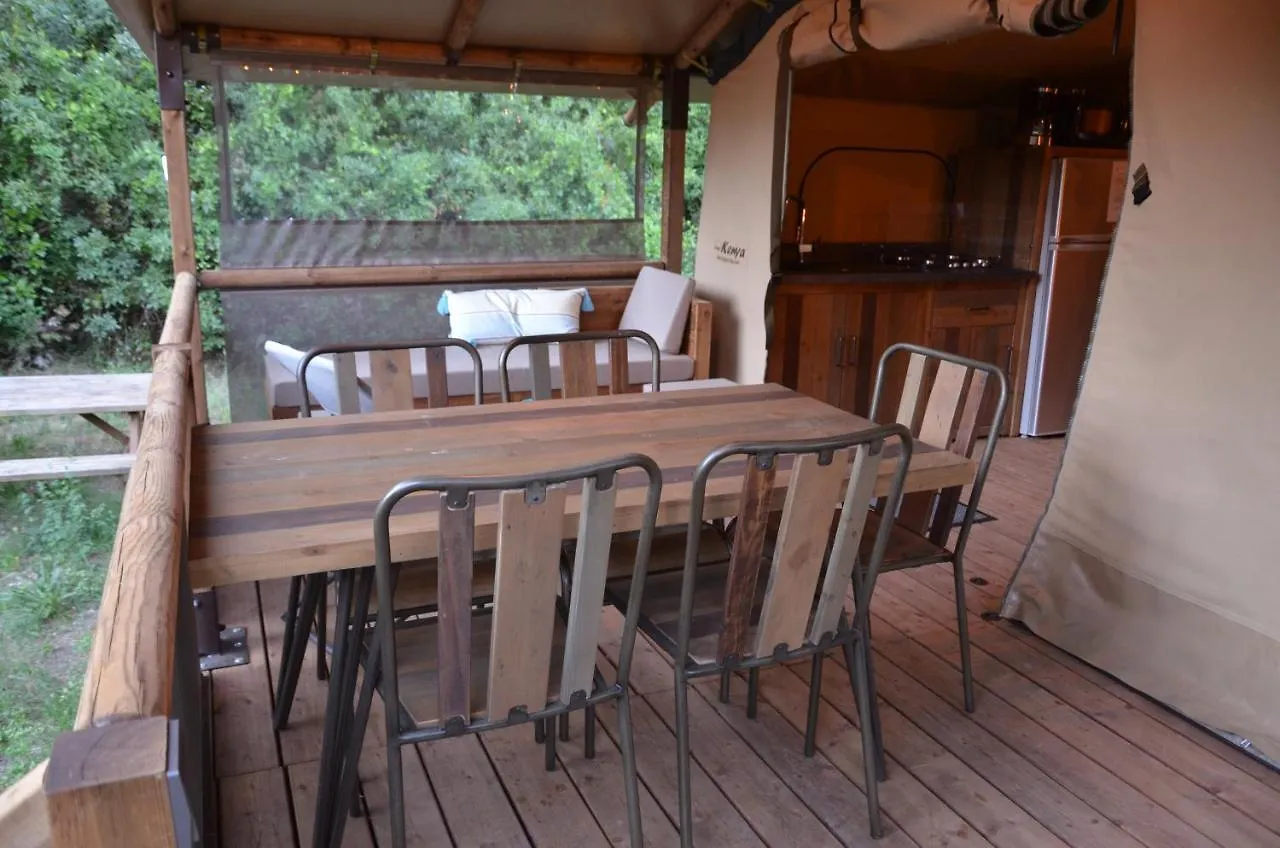 Villa Camping De La Vallee Heureuse Orgon 3*,