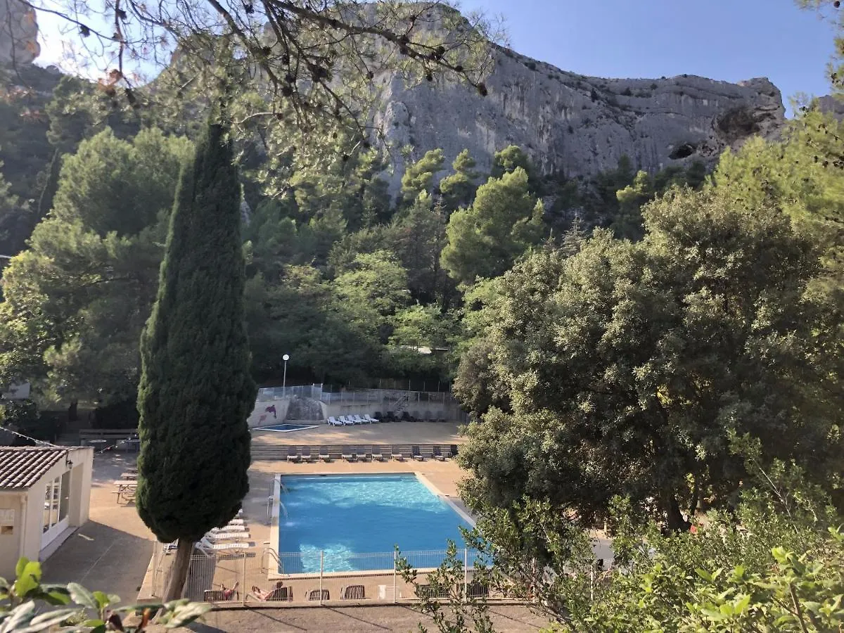 Villa Camping De La Vallee Heureuse Orgon Frankreich