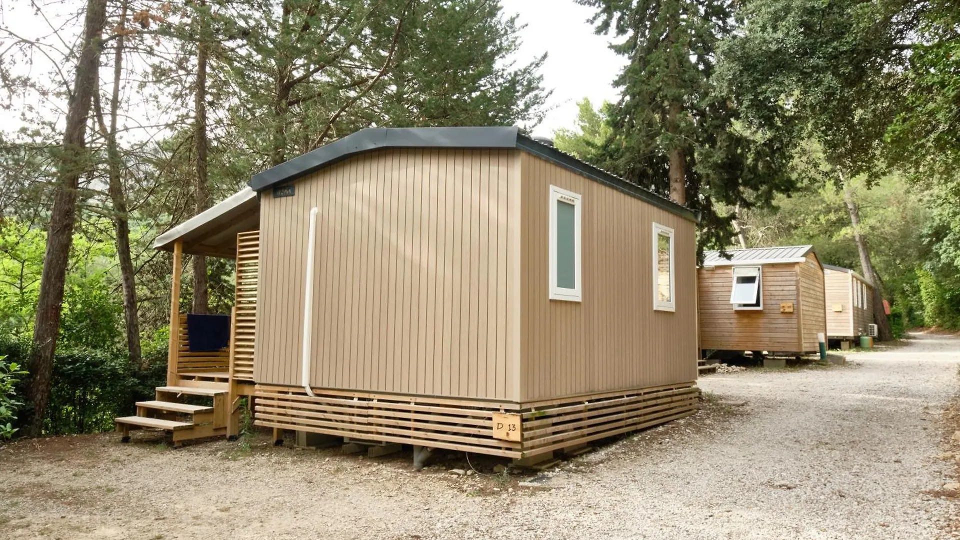 Villa Camping De La Vallee Heureuse Orgon Campingplatz