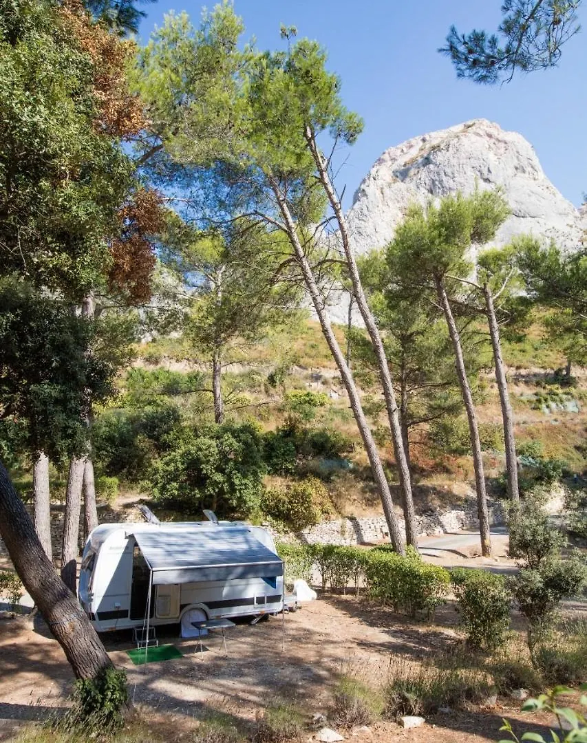 Villa Camping De La Vallee Heureuse Orgon Frankreich